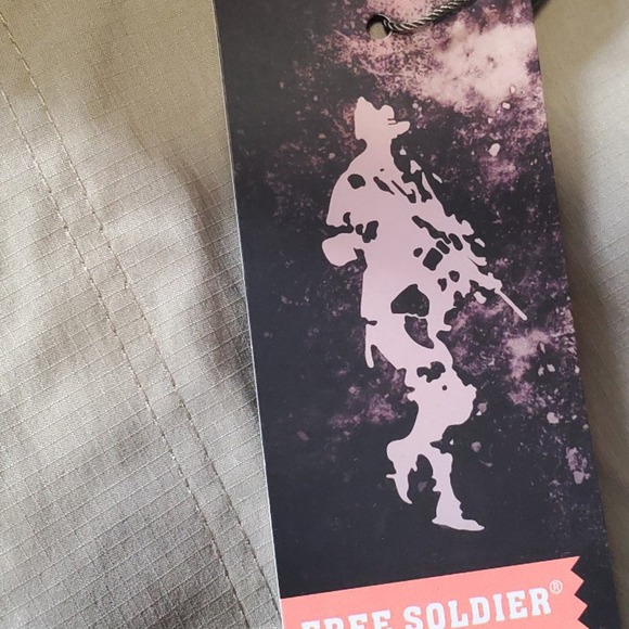 Free soldier OUTDOOR CONVERTIBLE HIKING PANTS WITH BELT nwts 34w x 32 - Picture 6 of 8